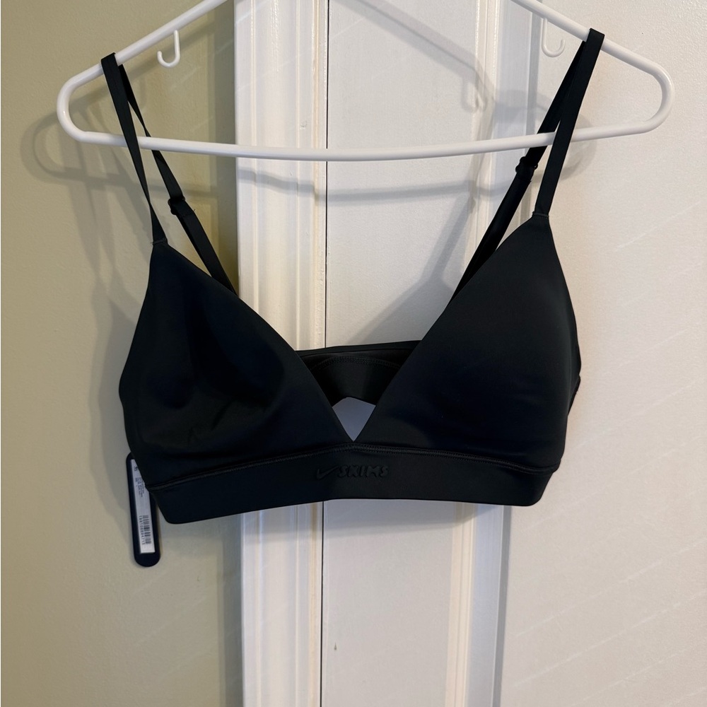 Nike / SKIMS Triangle Bra